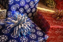 Christmas wrapping paper and bows - Best Gifts For a Senior