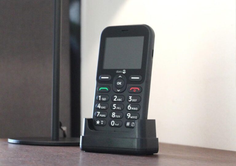 DORO LEVA E10 4G Cell Phone - Best Cell Phones for Seniors