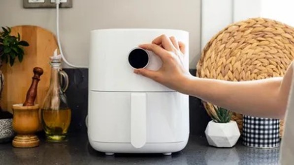 Air fryer on kitchen counter top - The Best Air Fryers in Canada